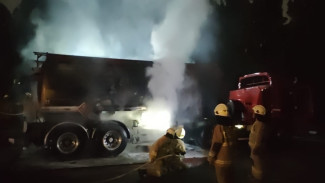 Truk Pertamina Berisi 24 Ribu Liter BBM Terbakar di SPBU Palmerah, Satu Orang Terluka