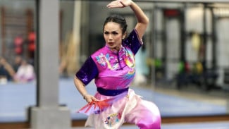 Diva Jadi Atlet, Krisdayanti Raih Perak di Kejuaraan Dunia Wushu 2025
