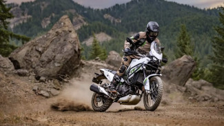 Motor Lawas Kawasaki Ini Bangkit Setelah 18 Tahun 