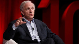 Ray Dalio Wanti-wanti! Lonjakan Harga Emas Bisa Jadi Pertanda Ekonomi Lagi 'Bahaya'