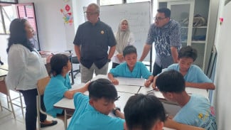 Tegas! Guru Sekolah Rakyat yang Lakukan Kekerasan Terhadap Siswa Langsung Dipecat