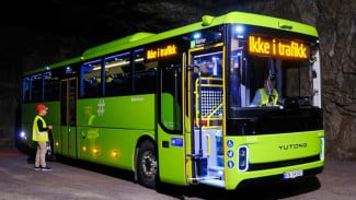 Infiltrasi China Bikin Geger Barat: Skandal Bus Listrik Norwegia hingga Spionase di LinkedIn