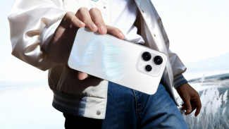 Selfie Ramai-ramai Tanpa Ribet! Oppo Reno15 Series dengan Kamera 50MP Ultra Wide dan Baterai 7.000mAh