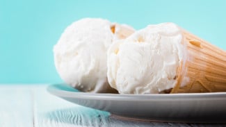 Tren Makan Kentang Goreng Dicelup Es Krim, Beneran Enak Gak Sih?