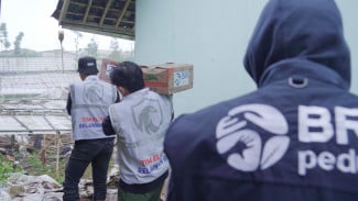 BRI Peduli Salurkan Bantuan Bagi Warga Terdampak Bencana Longsor Cisarua Kabupaten Bandung