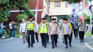 Dampingi Kapolri di Safari Ramadhan Polda Jatim, Kakorlantas Ajak Masyarakat Mudik Tertib dan Aman