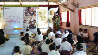 BNI Berdayakan 430 Perempuan NTT Kembangkan Program Anyaman Lontar