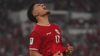 FIFA Gelontorkan Uang kepada Persib, Cukup untuk Tebus Ragnar Oratmangoen?