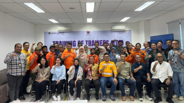 United Tractors.