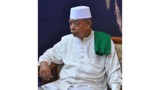 KH Hasanuddin Kriyani Resmi Menjadi Sesepuh Pondok Buntet Pesantren