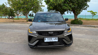 Terpopuler: Bocoran Harga Geely Coolray, Aturan Lampu Hazard, hingga Moge Adventure Bekas