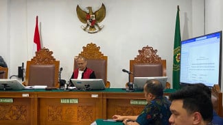 Eks Waka BGN Lodewyk Sebut Nanik S Deyang Punya Dapur MBG dan Kerap Catut Nama Prabowo