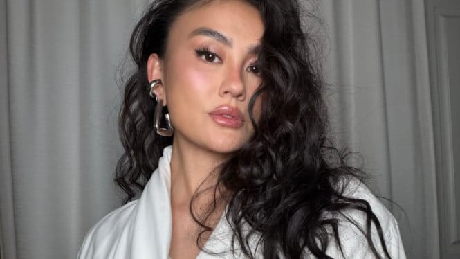 agnez-mo-digugat-ari-bias-lagi-ini-yang-dipersoalkan-soal-lagu-bilang-saja