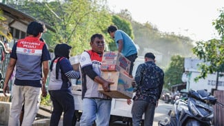 Pastikan Kebutuhan Korban Gempa NTT Terpenuhi, Pertamina Sebar Bantuan ke Posko Mandiri Warga