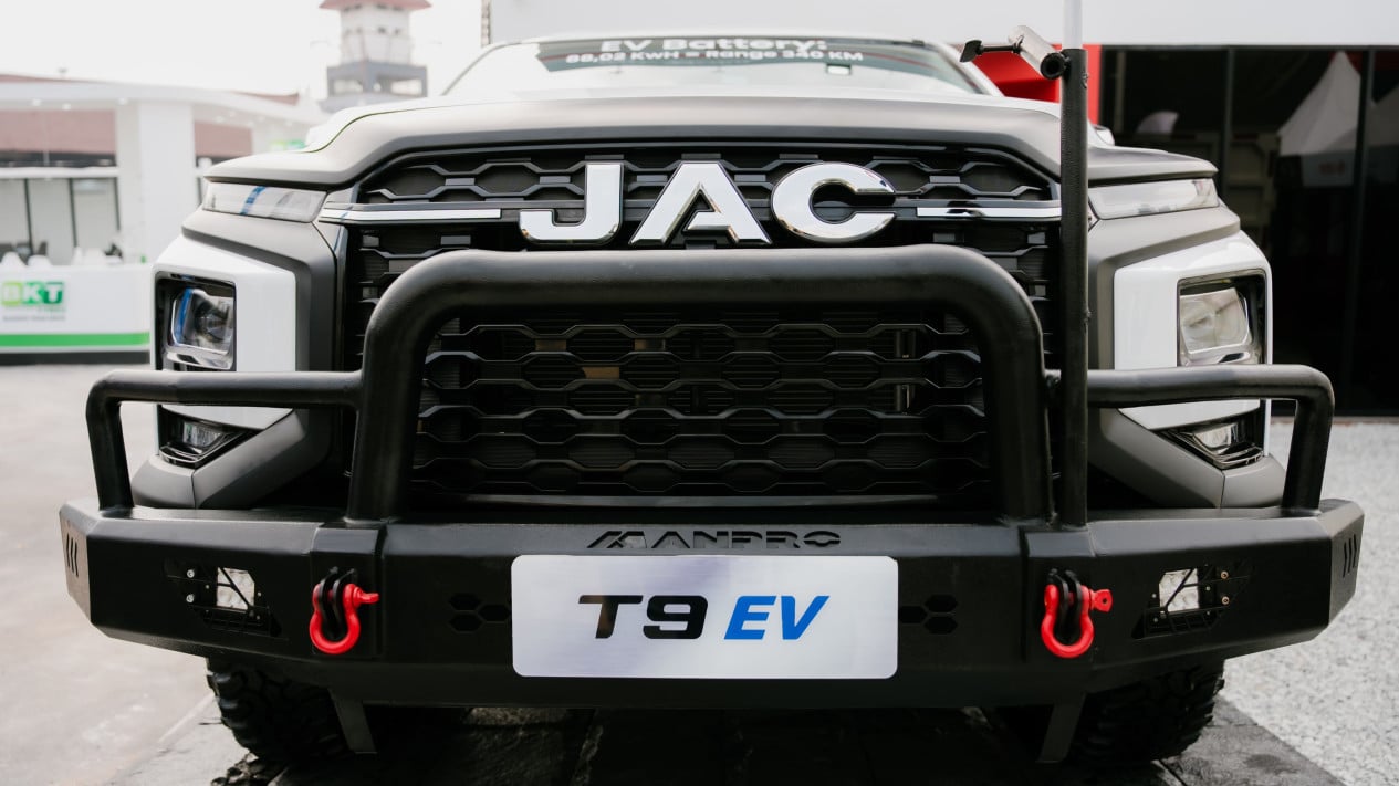 JAC Bawa Mobil Listrik 4x4 ke Tambang, Ada Fitur Baru untuk Lawan Medan Berat