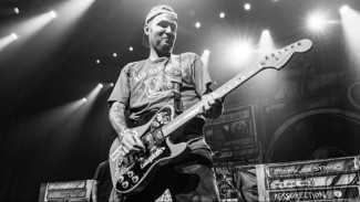 Chad Gilbert, Gitaris New Found Glory dan Mantan Suami Hayley Williams Meninggal Dunia di Usia 45 Tahun