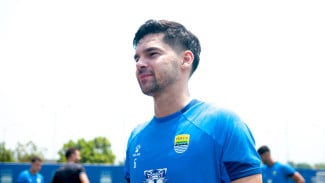 Penilaian Jujur Igor Tolic terhadap Debut Sandy Walsh di Persib Bandung