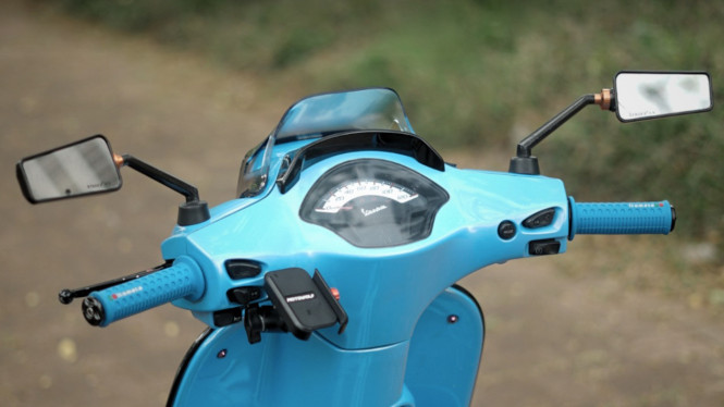 Berkendara Saat Hujan, Handgrip Motor Perlu Diperhatikan