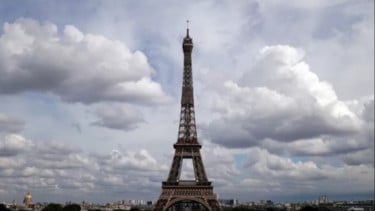ilustrasi Menara Eiffel